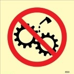 IMO sign8508:No maintenance on moving machinery